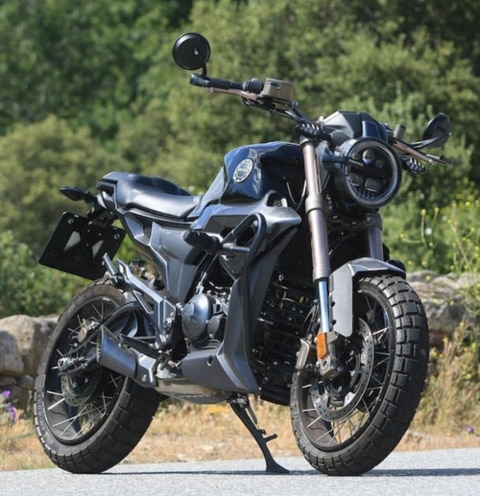 Alquiler De Motos Scrambler En Mallorca Las Mejores Resenas ZONTES SCRAMBLER 125
